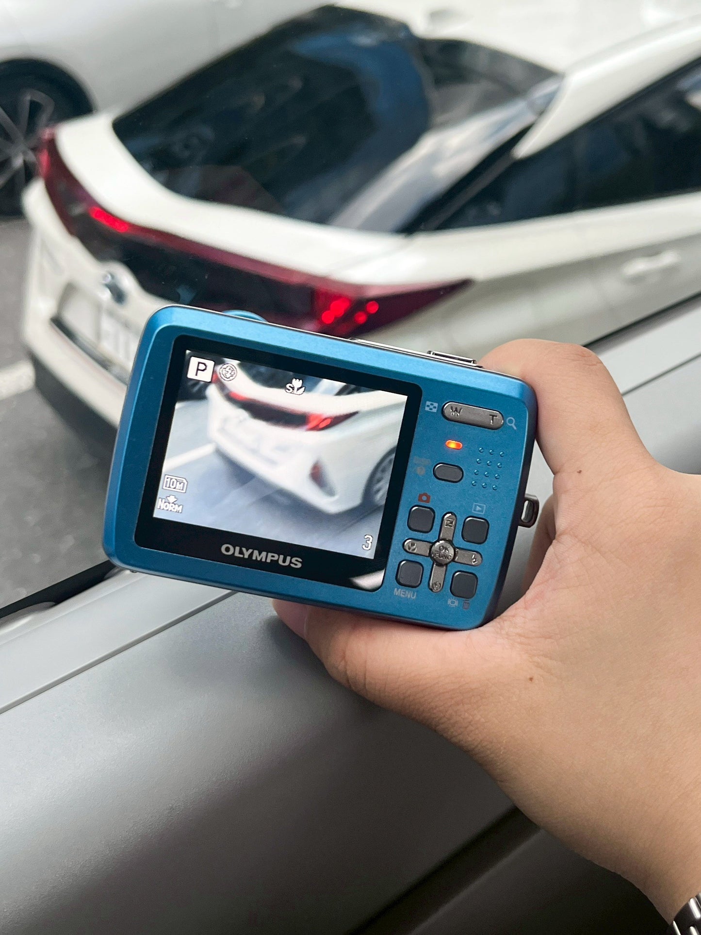 OLYMPUS μ550WP
