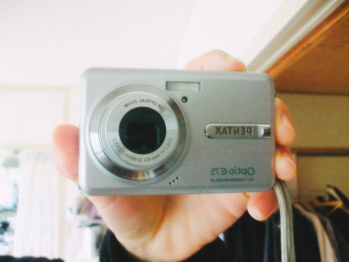 PENTAX Optio E75
