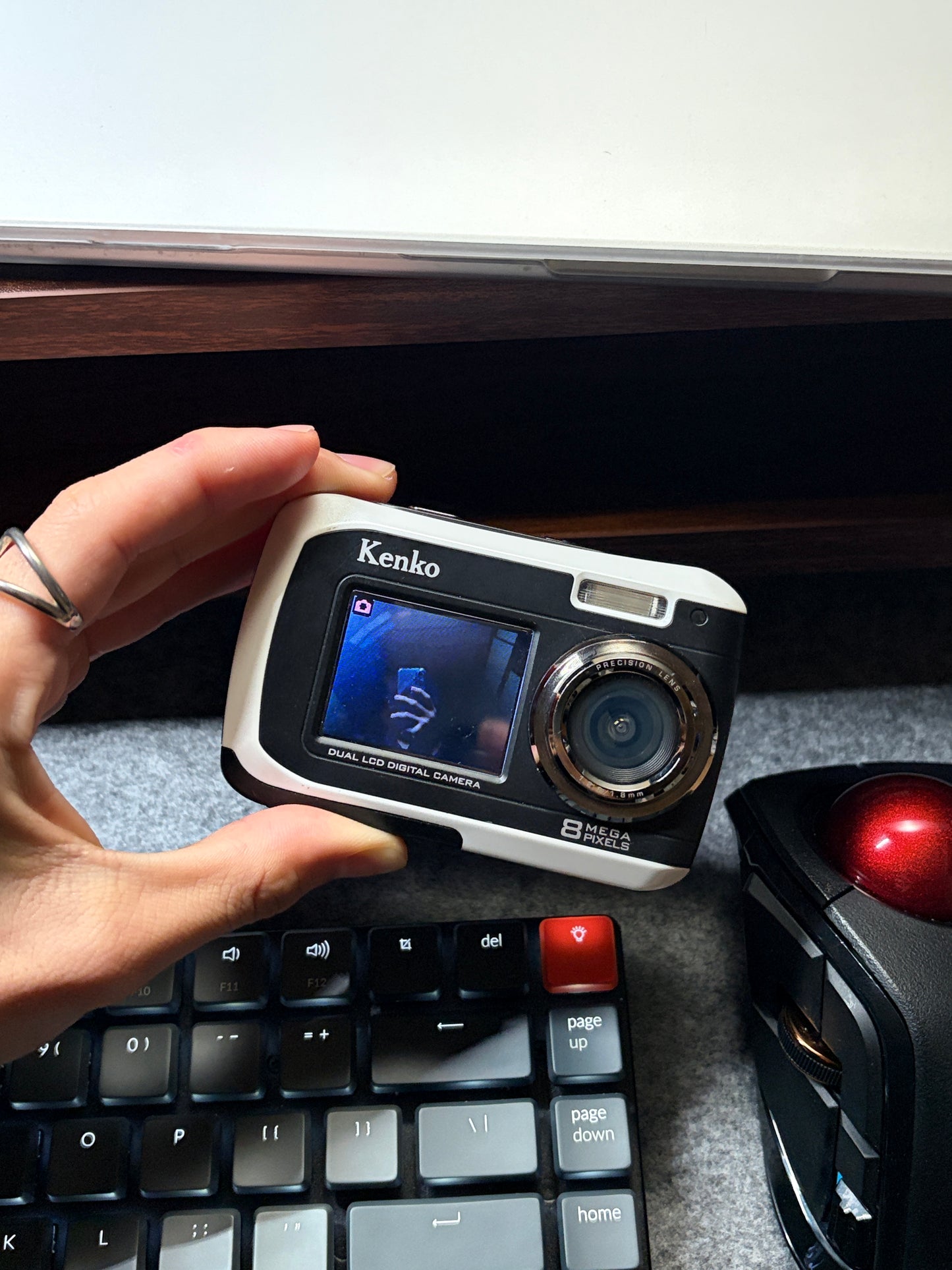 Kenko DSC880DW