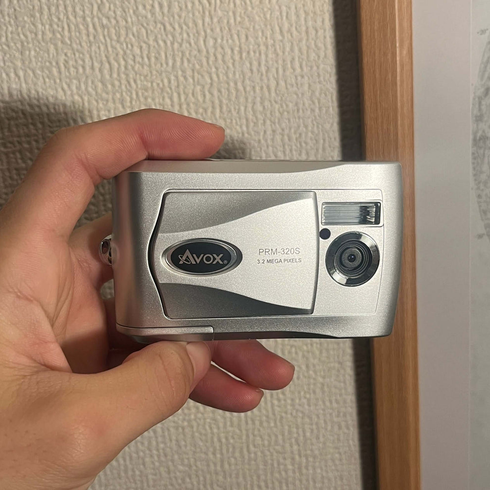 AVOX PRM-320S – オールドコンデジ専門店 Tugumi