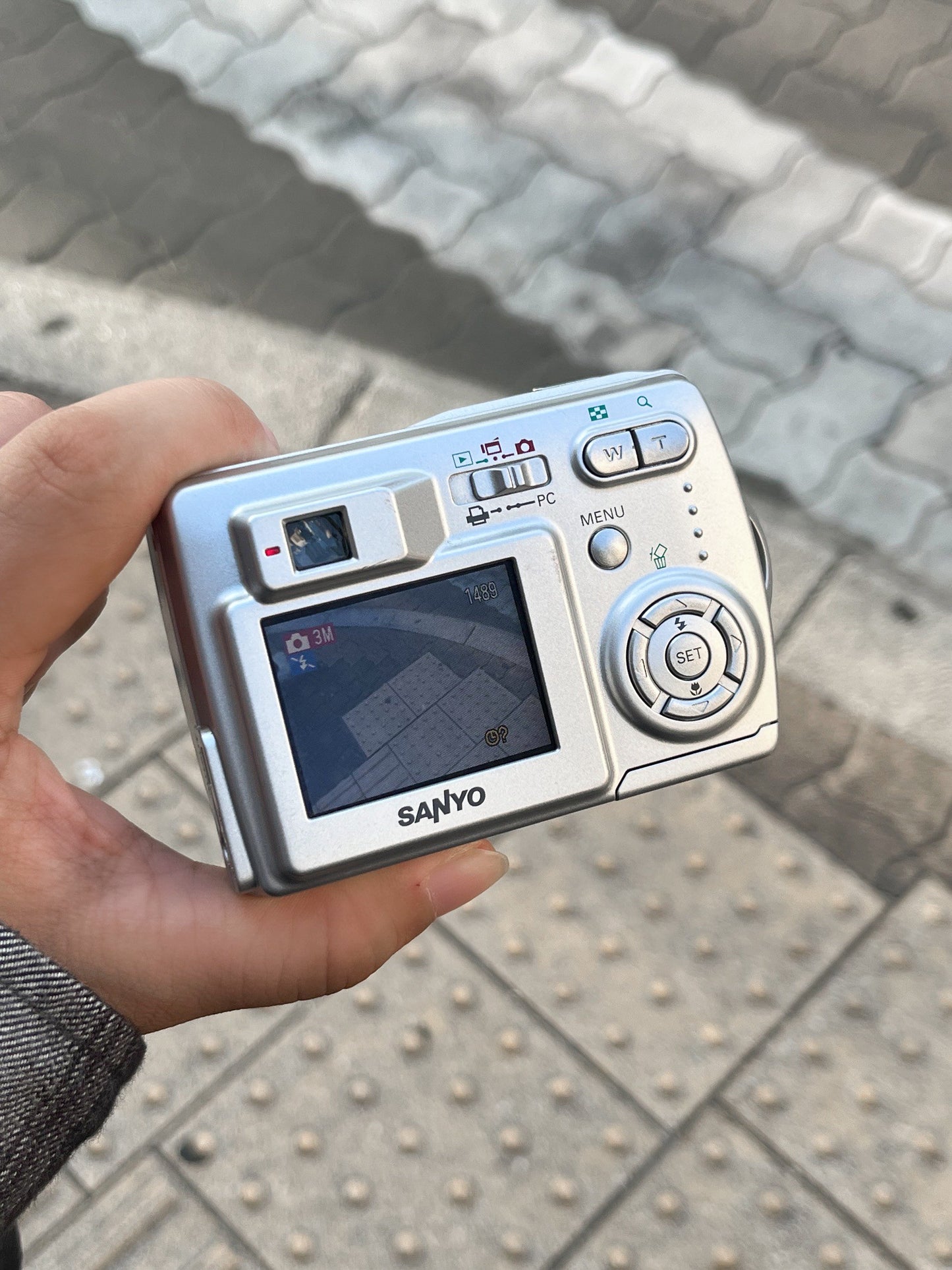 SANYO DSC-S3