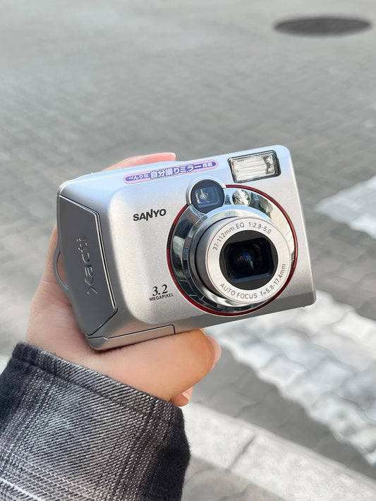 SANYO DSC-S3