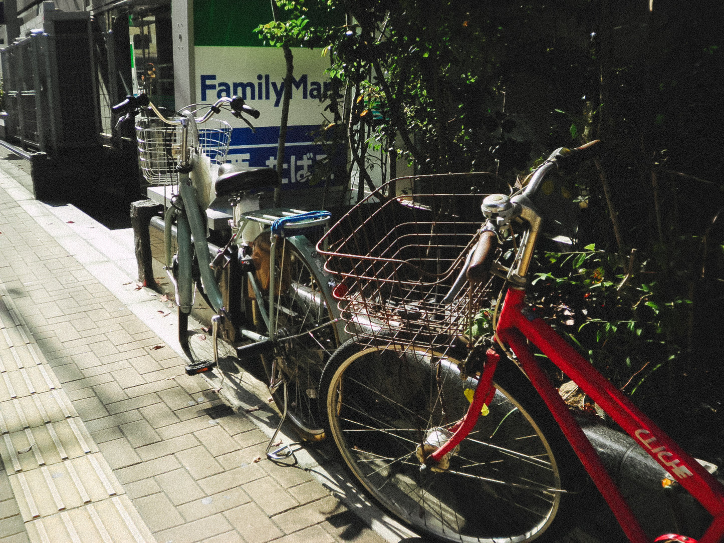 SANYO Xacti  DSC-X1260