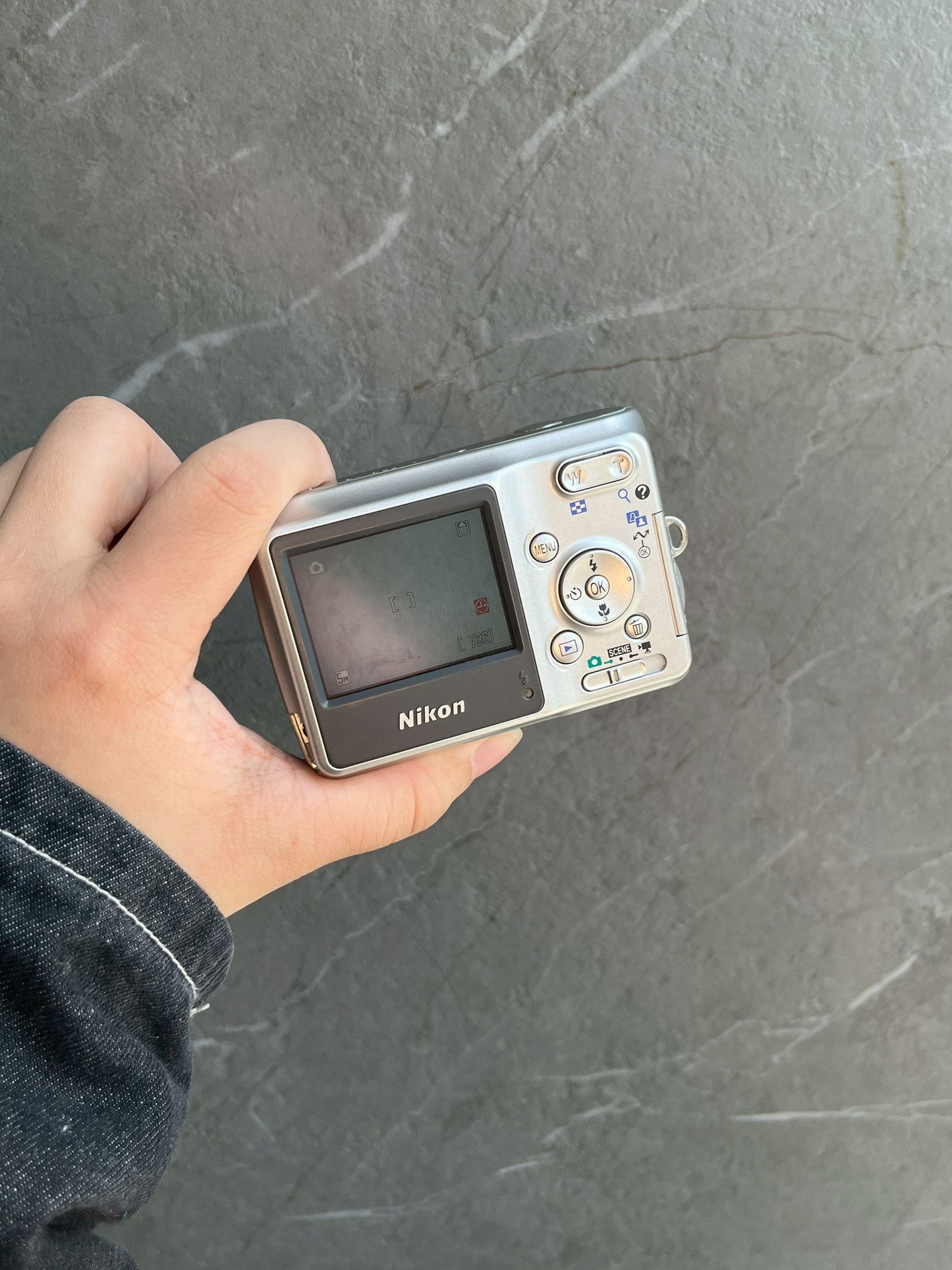 Nikon COOLPIX L3