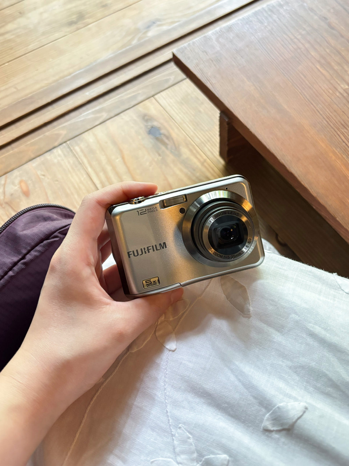 FUJIFILM FinePix AX200