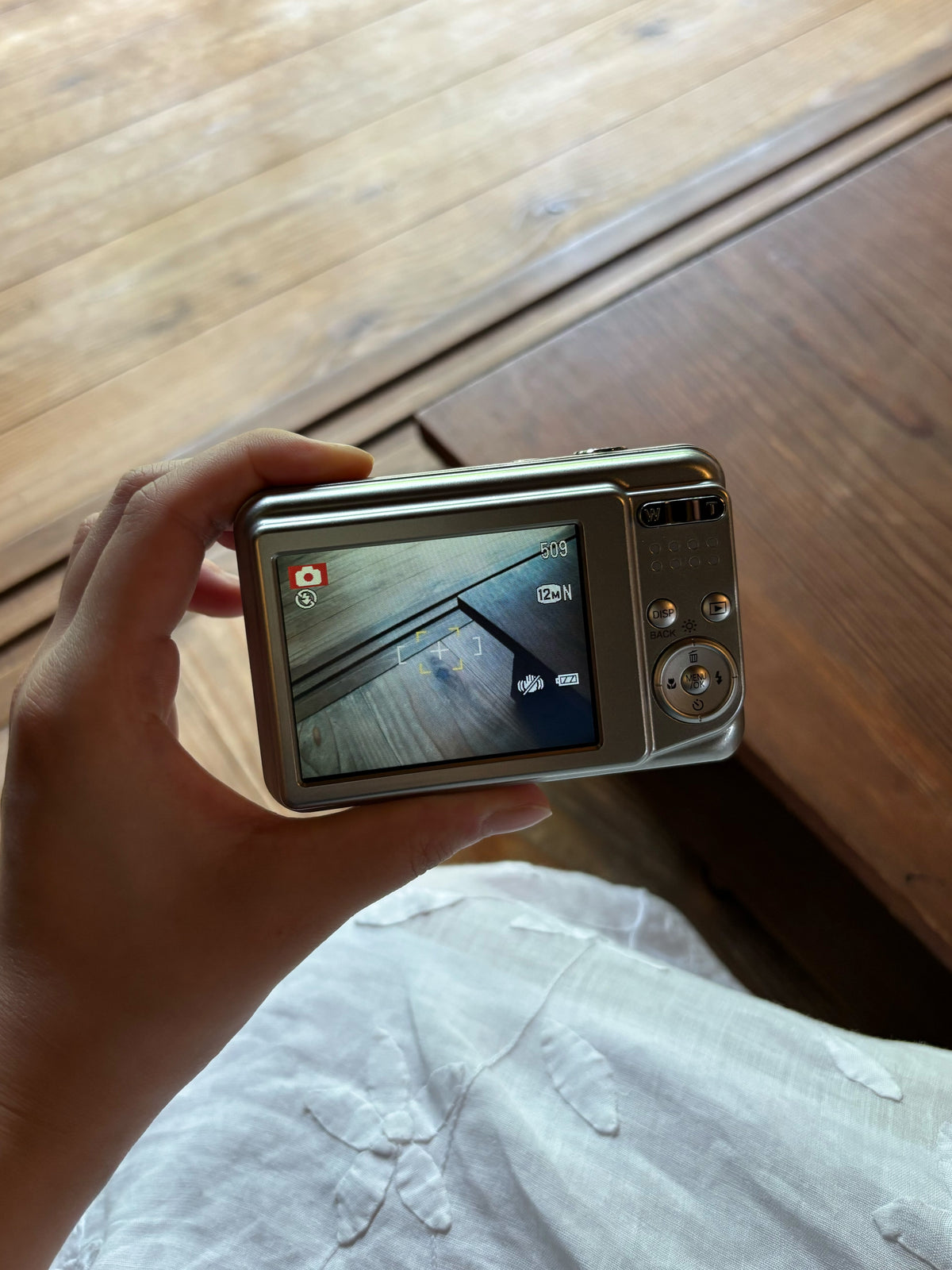 FUJIFILM FinePix AX200