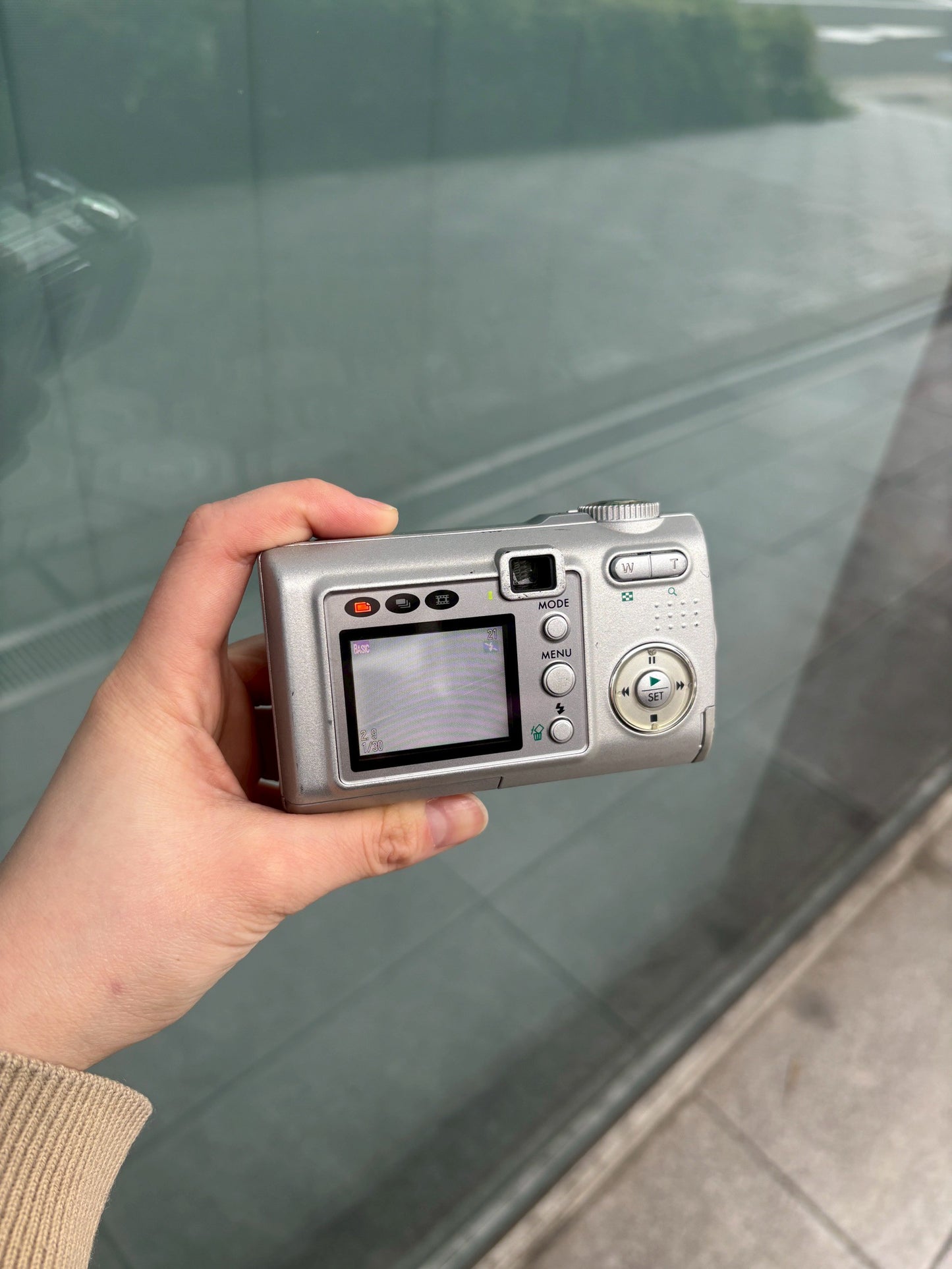 SANYO Xacti DSC-J1